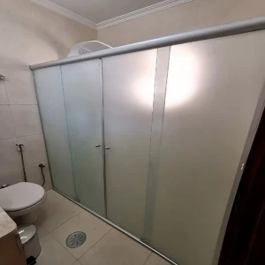 Box Jateado frontal 04 folhas 200cm